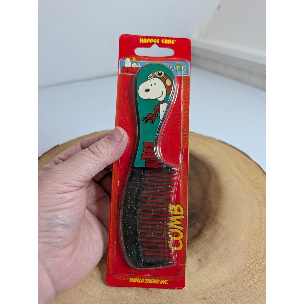 Vintage Peanuts Snoopy Pilot Happee Comb In Package Glitter Green